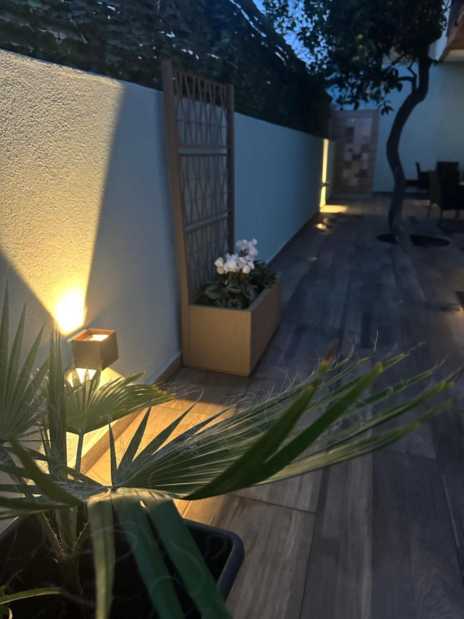 Ferienwohnung Nathouse Villafranca Tirrena Exterior foto